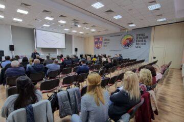 Dezbatere privind transparența/eficiența în administrația publică